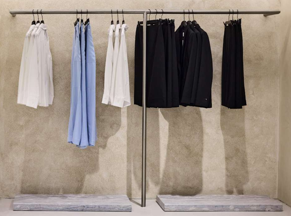 Discover Cue: Australia’s Epitome of Elegant Fashion